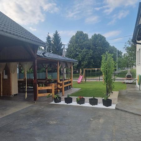 Holiday Home Baotic Velika Mlaka Kültér fotó