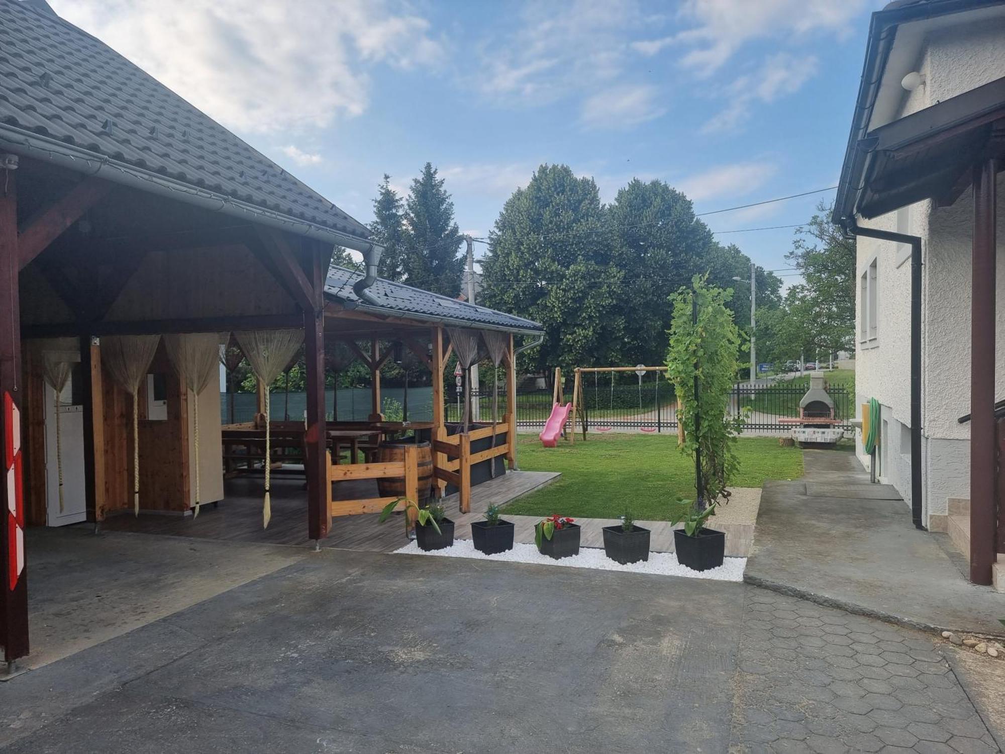 Holiday Home Baotic Velika Mlaka Kültér fotó